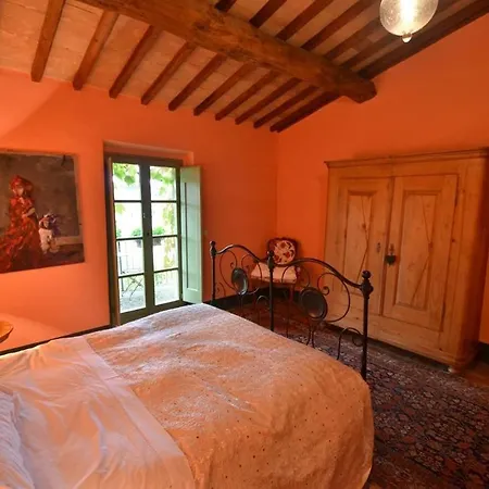 Stallina Vila Montone (Umbria)