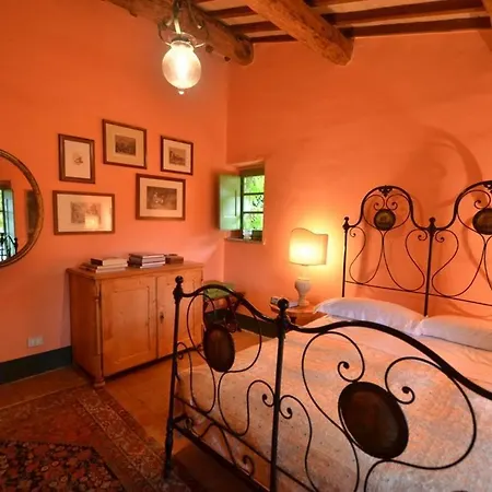 Stallina Vila Montone (Umbria)